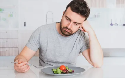 لماذا يفقد البعض حاسة التذوق لأكثر من عام بعد كوفيد-19؟