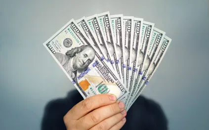 كم سجلت العملات مقابل الريال السعودي اليوم؟