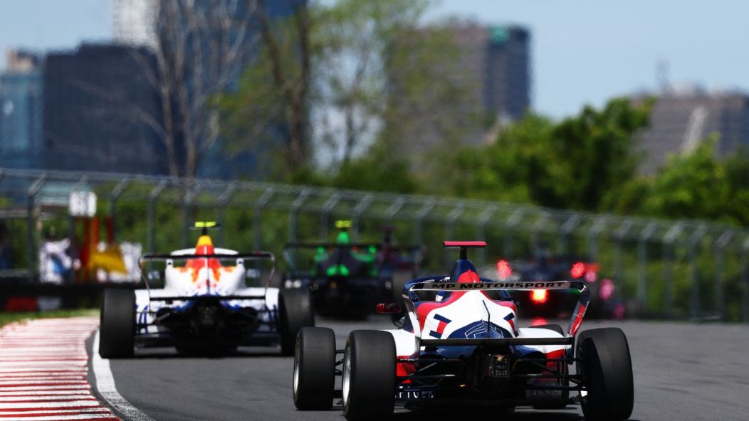 خطوة غامضة من ماكلارين… لماذا تدفع بسيارتين في F1 Academy؟