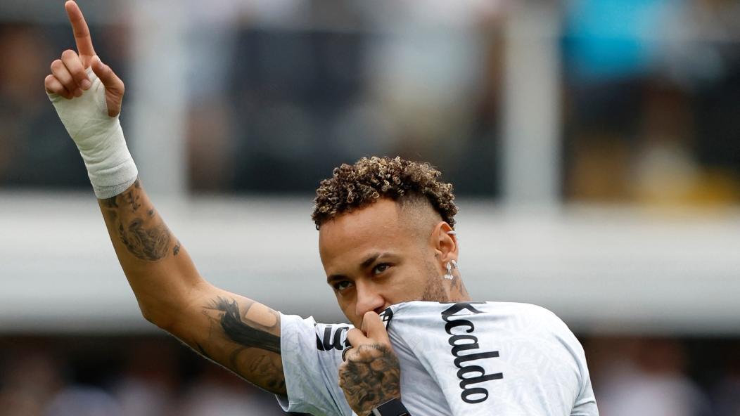 نيمار بقميص سانتوس في مواجهة كورينثيانز