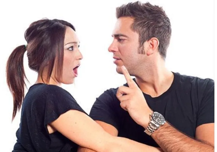 عزيزي الرجل: هل أنتَ مهووس بالسيطرة ؟