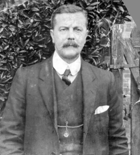 البرازيليون ناكرون لجميل الرجل الذي علمهم كرة القدم