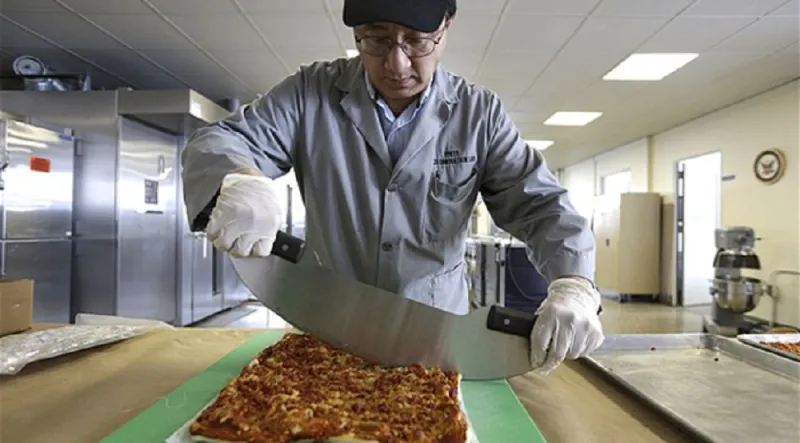 بالصور: بيتزا صالحة للأكل لمدة 3 سنوات من دون تجميد