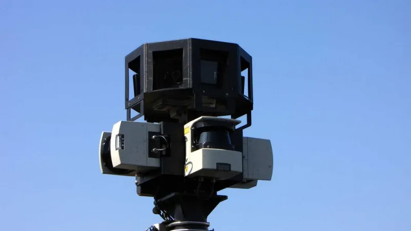 أنت بالنسبة لـ«غوغل» شخص عاري من دون ملابس.