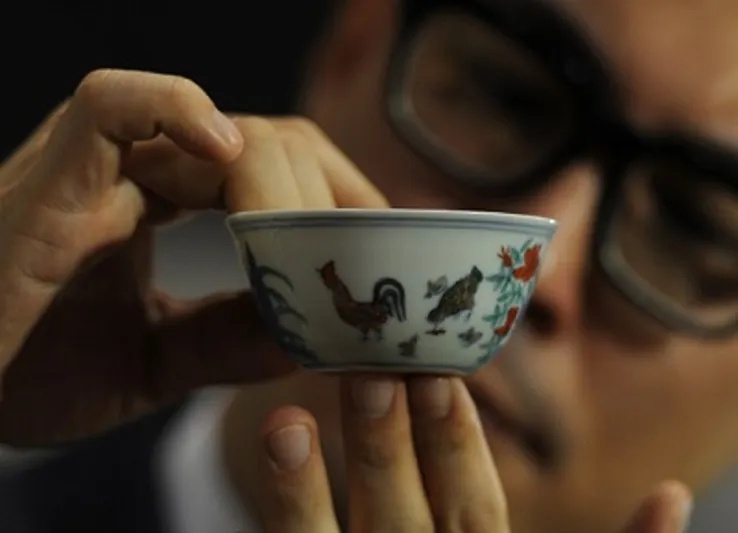 "كوب الدجاج" بـ 130 مليون درهم إماراتي "كوب الدجاج" بـ 130 مليون درهم إماراتي 