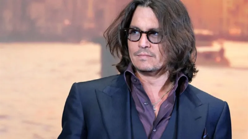 لماذا تفشل أفلام جوني ديب في شباك التذاكر الأمريكية؟