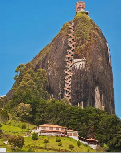 بالصور.. أغرب مطعم فى العالم على ارتفاع 200 متر 