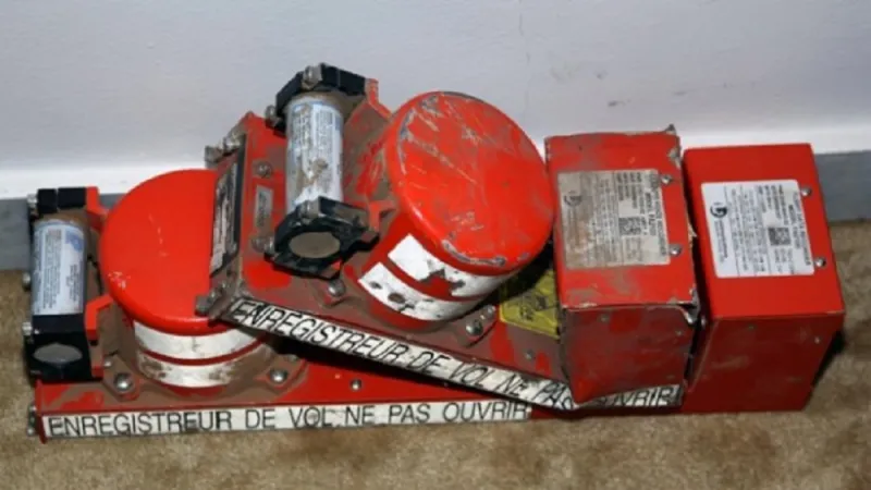 صندوقا الطائرة الماليزية يصمتان إلى الأبد