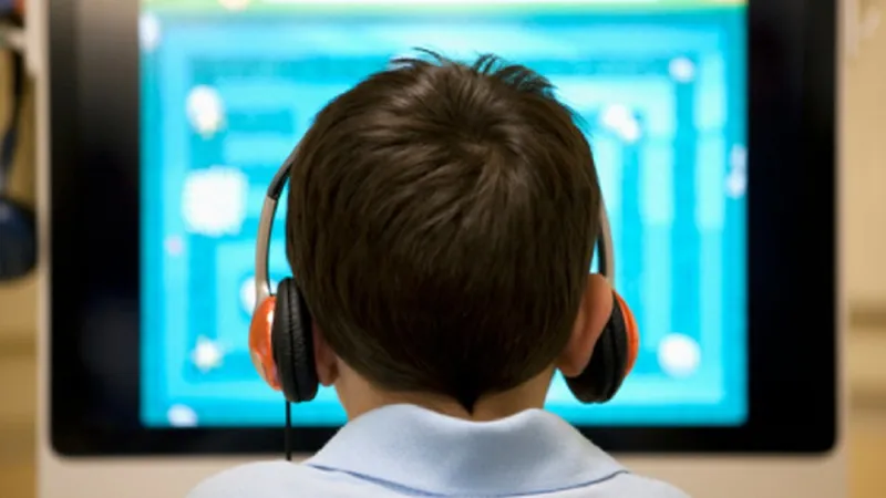 حرمته من اللعب فحرمها من الأمومة !   