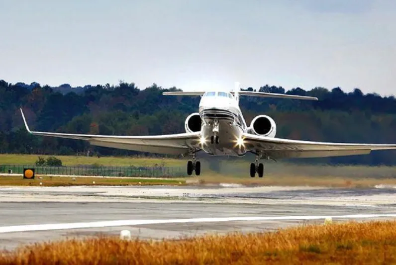 بالصور:  أسرع طائرة خاصة في العالم للإيجار من دبي 