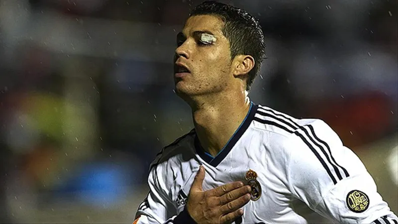 ساحر إفريقي: أنا السبب وراء إصابة رونالدو