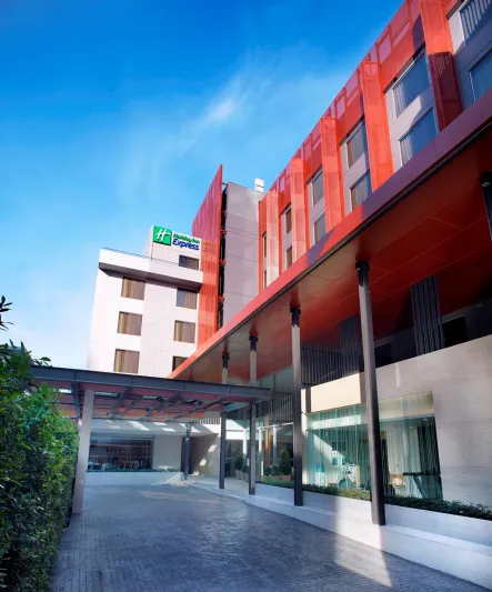 ثالث فنادق هوليداي إن إكسبريس في تايلاند يفتح أبوابه