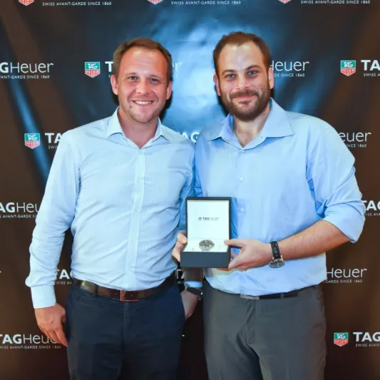 TAG Heuer تحتفل مع أبطال الإمارات للسيارات والدراجات النارية لموسم  2013- 2014