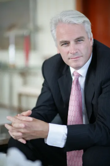  صانع اكبر يخت في العالم لـ"الرجل" استغرقنا ستة ملايين ساعة عمل لبناء "عزام"