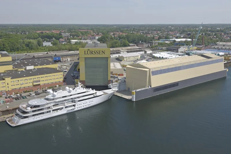  صانع اكبر يخت في العالم لـ"الرجل" استغرقنا ستة ملايين ساعة عمل لبناء "عزام"