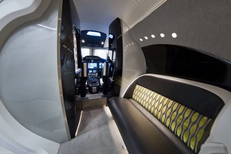 تجول في طائرتك الخاصة مرفوع الراس "لاتيتيود" تغير المعايير بـ 15مليون دولار 