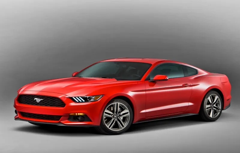 سيارات فورد موستانج2015 و لوتس لنقل المرضى فى دبي