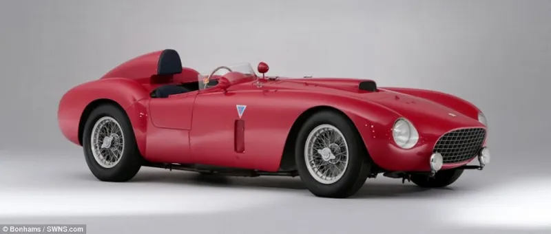 فيراري نادرة تباع مقابل 11 مليون جنيه استرليني بمزاد بريطاني