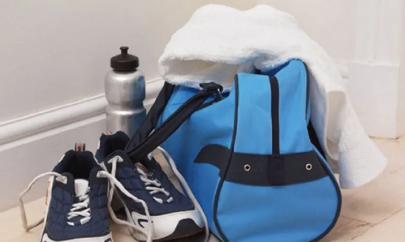 10 لوازم لا غنى عنها في حقيبة الجيم