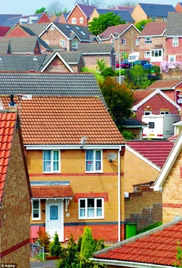 بريطاني يشتري منزلاً بجنيه استرليني فقط