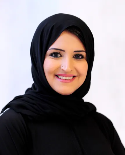 كاتبة سعودية تثير غضب المغردين بسبب تعليقها على حساب إسرائيلي