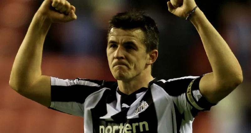 جدال حاد على تويتر بين لاعب انكليزي وأخر اسرائيلي بسبب عدوان غزة