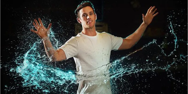 تي شيرت قطني بتكنولوجيا مقاومة للبلل والاتساخ