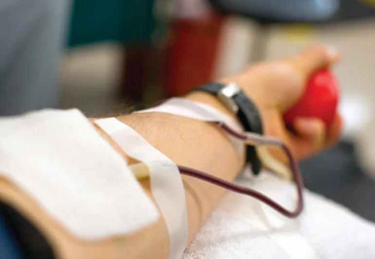 سعودية تتبرع بكليتها لزوجها لتثبت حبها له