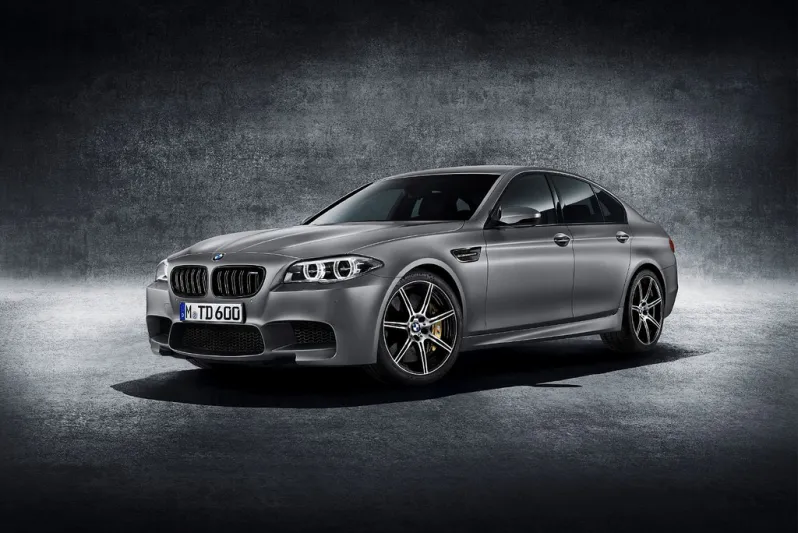 سيّارة BMW M5نسخة العيد الثلاثين تصل إلى الشرق الأوسط