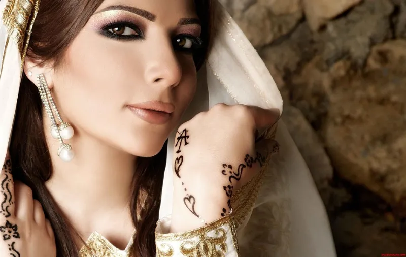 توقيف أصالة في مطار بيروت من جانب الإنتربول 