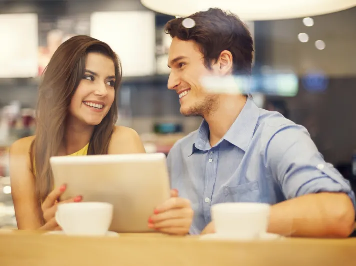 20 جملة تريد المرأة سماعها من الرجل