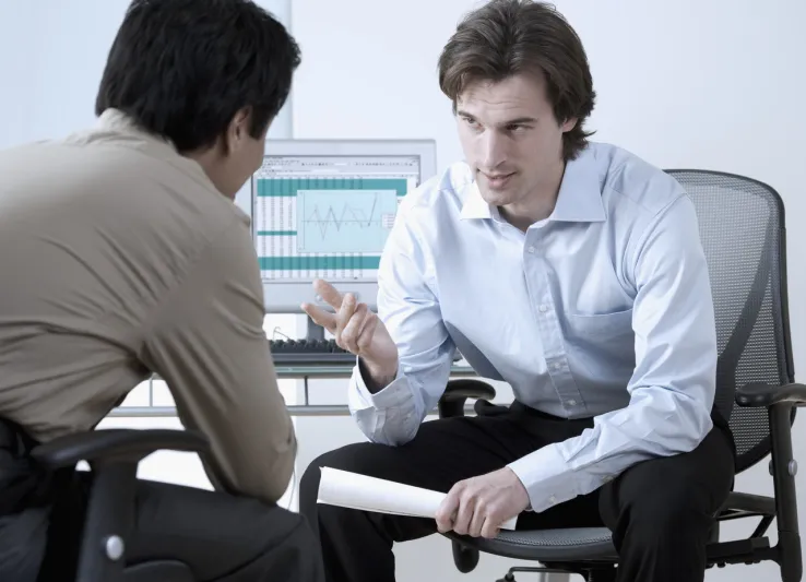 دراسة: 54 % من الموظفين يشعرون بعدم احترام رؤسائهم لهم