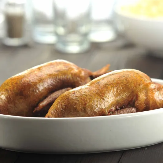 سعودي يشتكي زوج ابنته للشرطة بسبب "وجبة حمام"