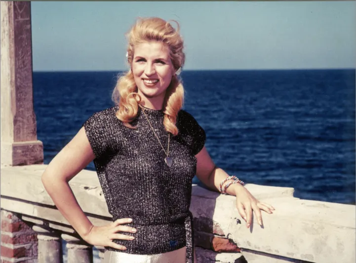 بالصور ...نجوم ومشاهير عرب رحلوا عنا فى 2014  