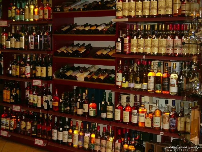 عمان تسعى لحظر الخمور