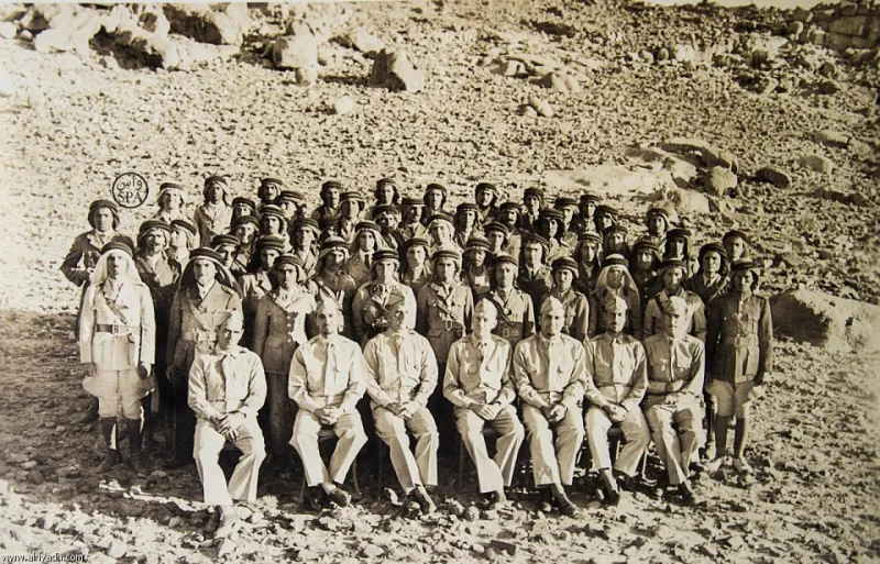 صور نادرة لتدريبات الجيش السعودي عام 1944