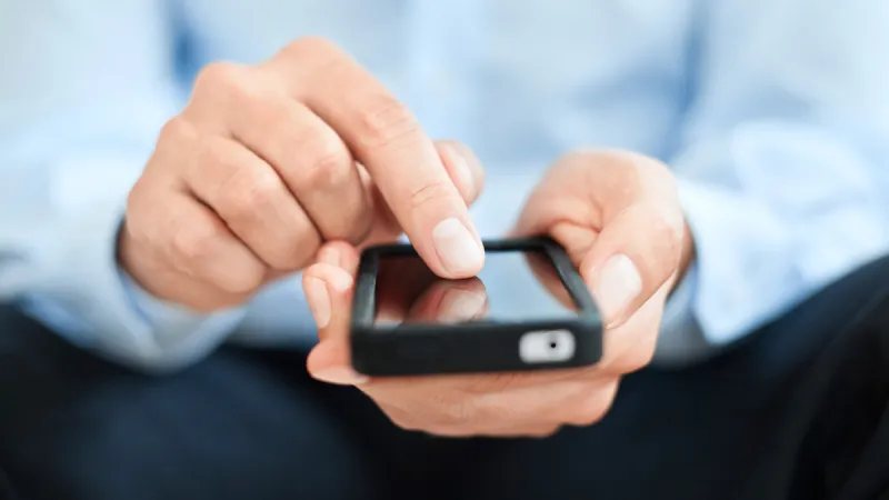 كيف تستعيد رسائل واتس آب المحذوفة