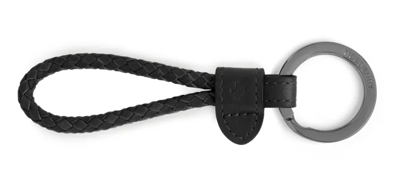 اكسسوارات رجالية مميزة لهذا الشتاء