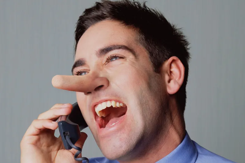 10 علامات تكشف كذب الرجال!