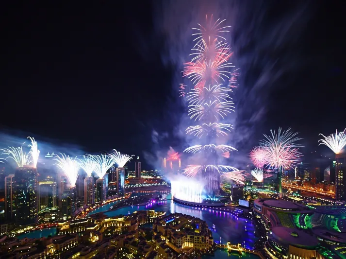 كواليس احتفالات برج خليفة لراس السنة 2015