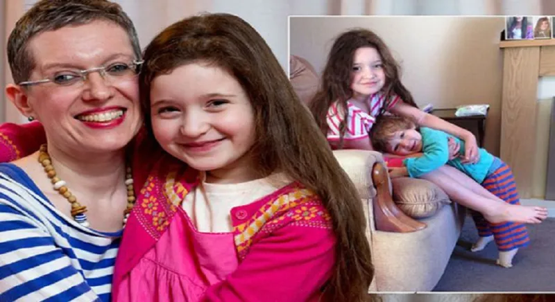 أم بريطانية لا زالت ترضع ابنتها بعمر السادسة.. تثير جدلا