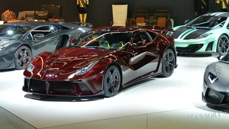 اندر نسخة فيراري في العالم يملكها سعودي ويتجول في دبي