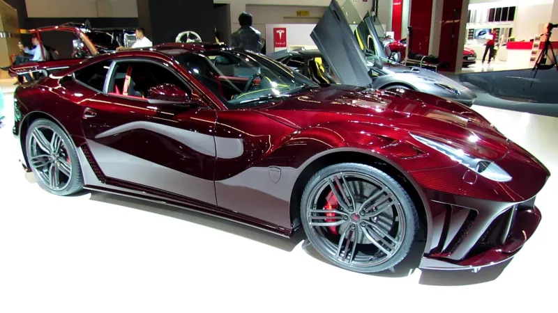 اندر نسخة فيراري في العالم يملكها سعودي ويتجول في دبي