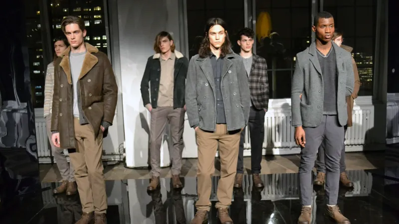 كيفية تنسيق السترات التقليدية مع سروال الجينز