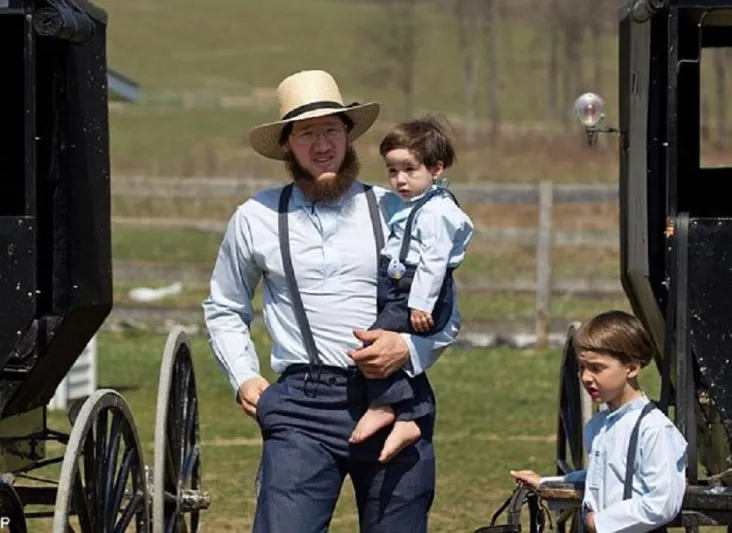 تعرف على الأميش.. الشعب الذي توقف بهم الزمن منذ ثلاثة قرون!