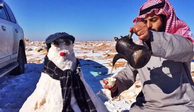 فيديو- صور..جدل في السعودية بشأن فتوى تحرم صنع “رجل الثلج”