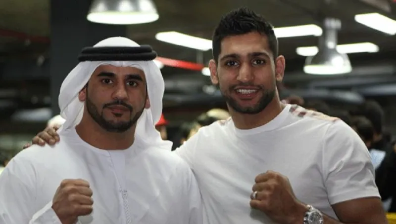 ملاكم إماراتي يتحدى بطل العالم بـ 20 مليون درهم لهزيمة صديقه