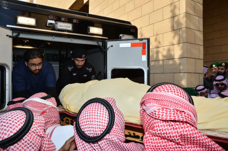 بساطة مراسم تشييع الملك تبهر الغرب