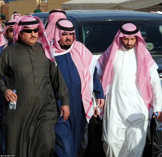 بساطة مراسم تشييع الملك تبهر الغرب