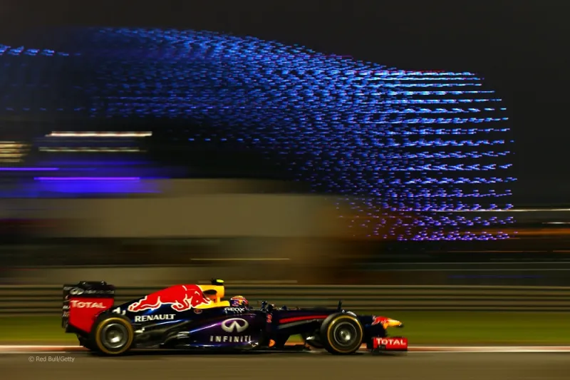 فورمولا 1 ابوظبي : سباق تحول الى كرنفال و اثارة لا تنتهي   